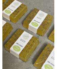 Jabón artesanal de chía y avena base glicerina 100grs
