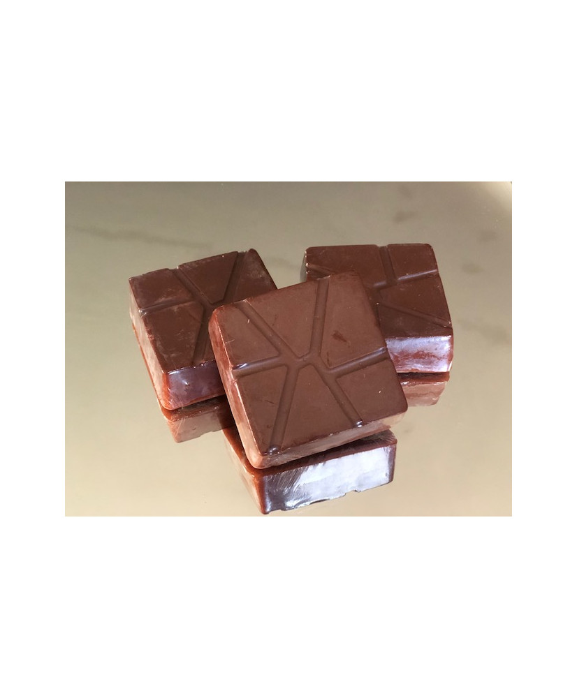 Jabón artesanal de arcilla roja base glicerina 100grs