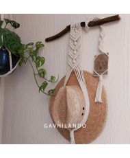 Porta sombrero de macramé