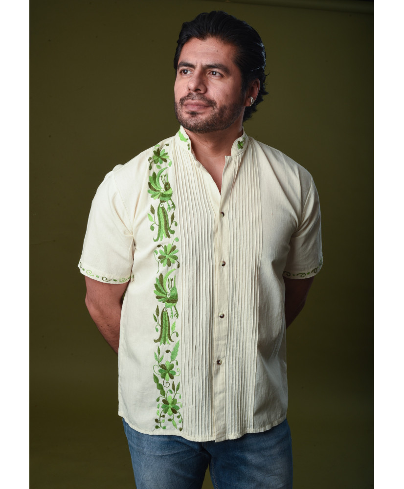 Guayabera Natural Bordada Otomí Verde Manga Corta
