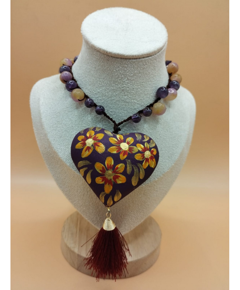 COLLAR CORAZON MADERA MORADO