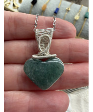 Dije corazón de jade