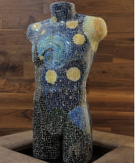 Maniquí vitromosaico la noche estrellada