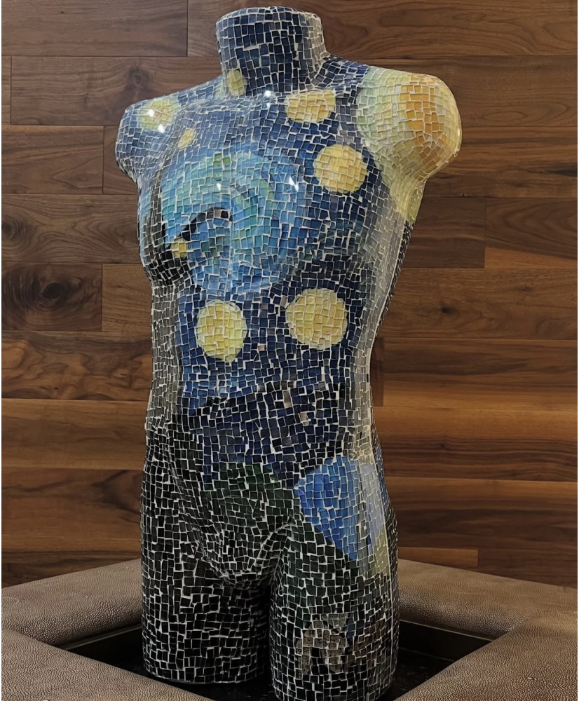Maniquí vitromosaico la noche estrellada
