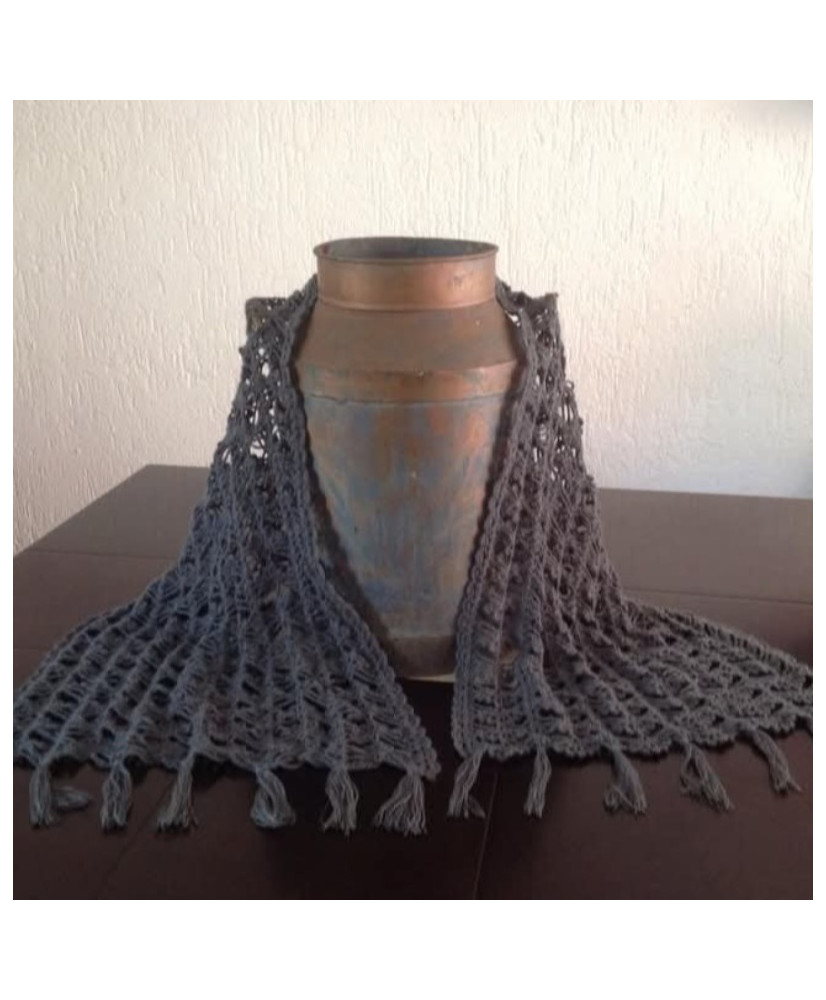Rebozo gris abanicos