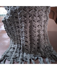 Rebozo gris abanicos