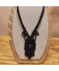 Collar artesanal con labradorita