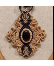 Collar artesanal con cuarzo amatista