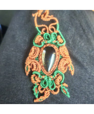 Collar artesanal con obsidiana dorada