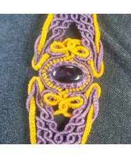 Pulsera artesanal con cuarzo amatista
