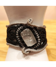 Pulsera artesanal con cuarzo rutilado