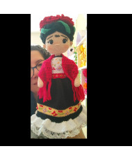Muñeca Frida tejida a crochet