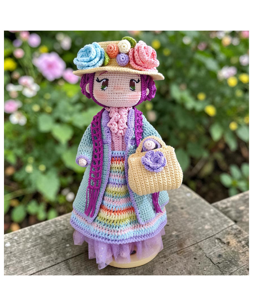 Muñeca Matty tejida a mano en crochet