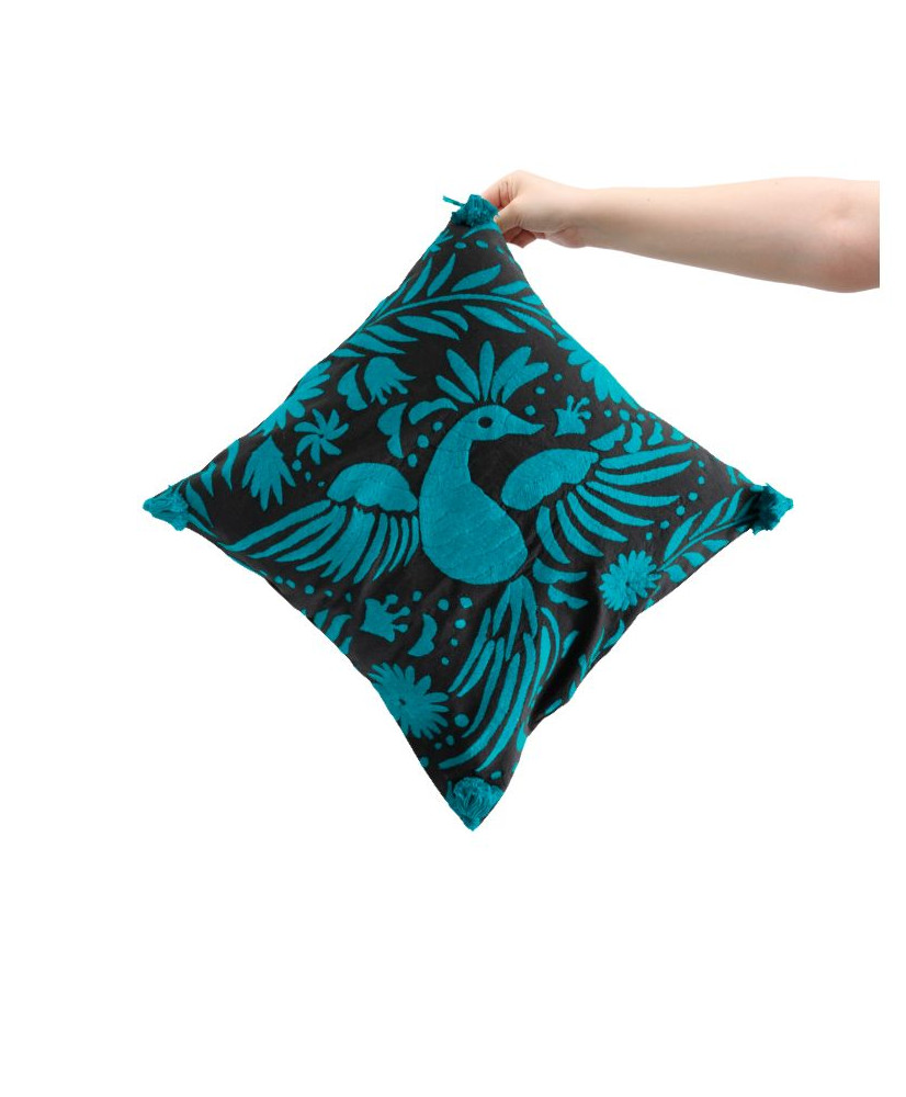 Cojín Pavorreal Otomí (base Negra)