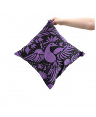 Cojín Pavorreal Otomí (base Negra)