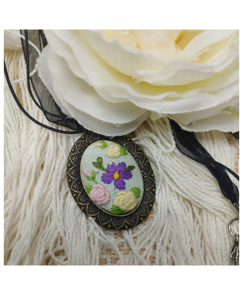 Accesorios bordados