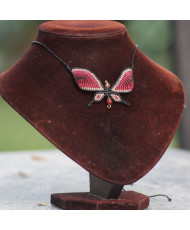 Collar de mariposa