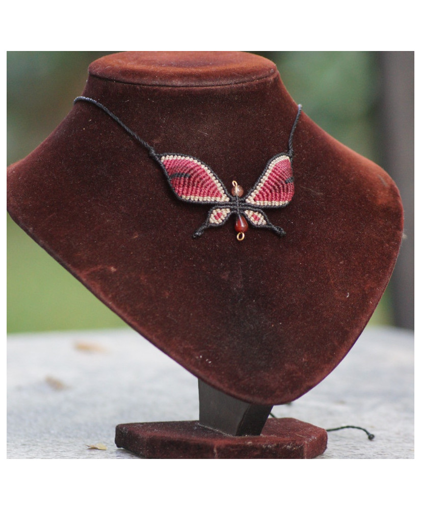 Collar de mariposa