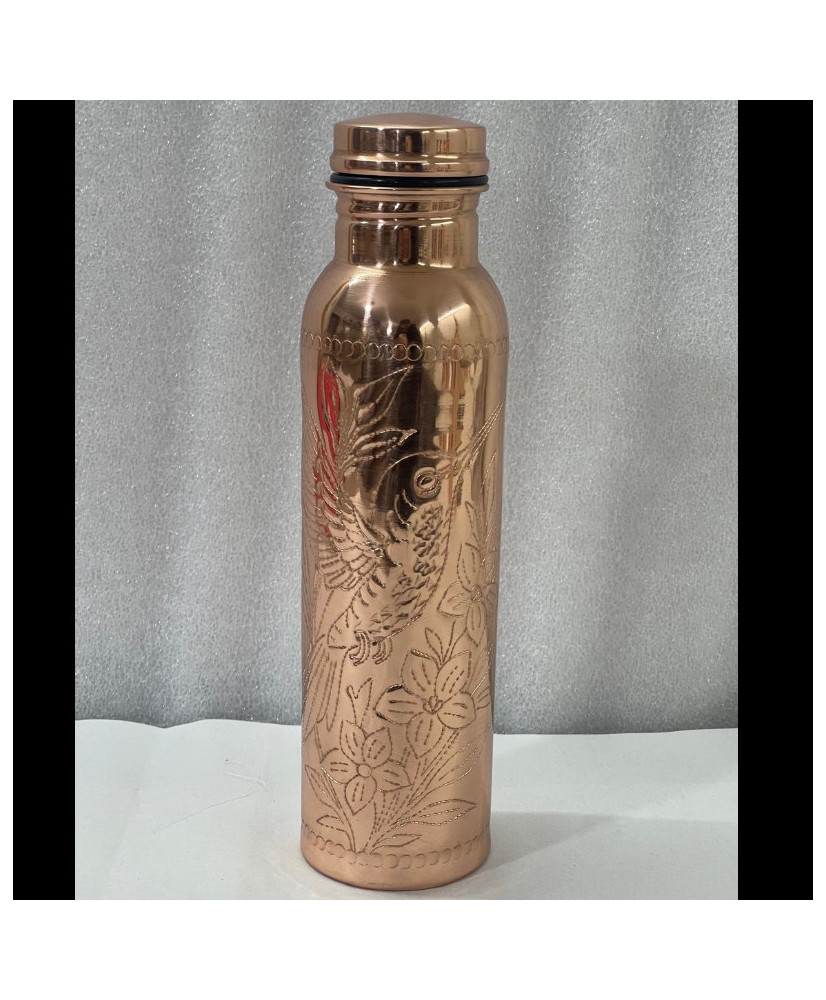Botella de cobre cincelada para agua 
