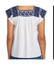 Blusa Artesanal Bordado a Mano.