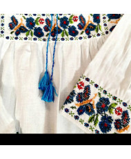Blusa Artesanal Bordada en Fina Chaquira.