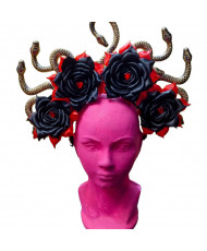 Tocado de Medusa con Rosas Negras y Serpientes Doradas - Diadema Artesanal Halloween / Catrina / Carnaval.