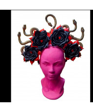 Tocado de Medusa con Rosas Negras y Serpientes Doradas - Diadema Artesanal Halloween / Catrina / Carnaval.